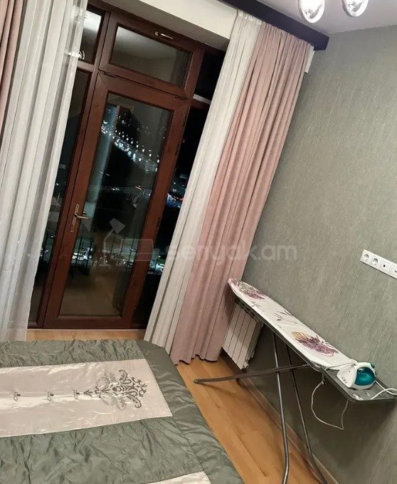 3 Սենյականոց Բնակարան Նորակառույցում, 75քմ, 11/18 հարկ, Կապիտալ Վերանորոգված, Կահավորված, Արևկող