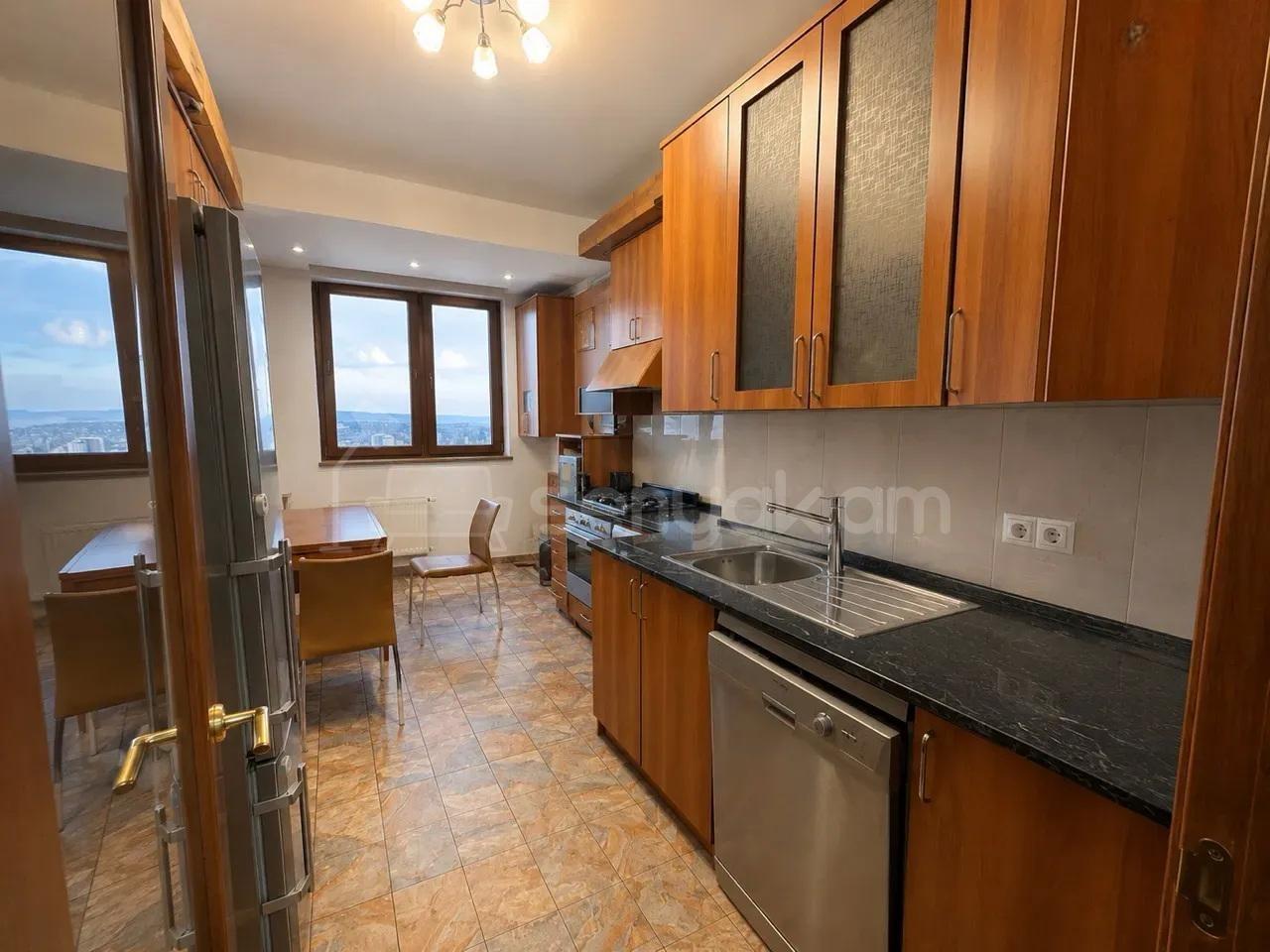 2 Սենյականոց Բնակարան Նորակառույցում, 90քմ, 7/14 հարկ, Կապիտալ Վերանորոգված