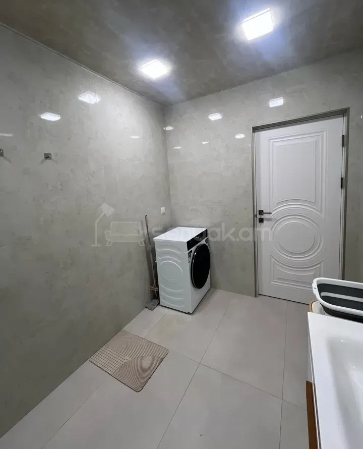 2 Սենյականոց Բնակարան Նորակառույցում, 65քմ, 9/11 հարկ, Կապիտալ Վերանորոգված