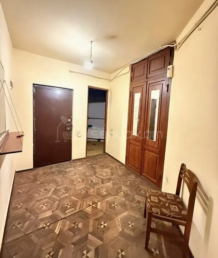 2 Սենյականոց Բնակարան, 71քմ, 8/16 հարկ, Պետական Վիճակում