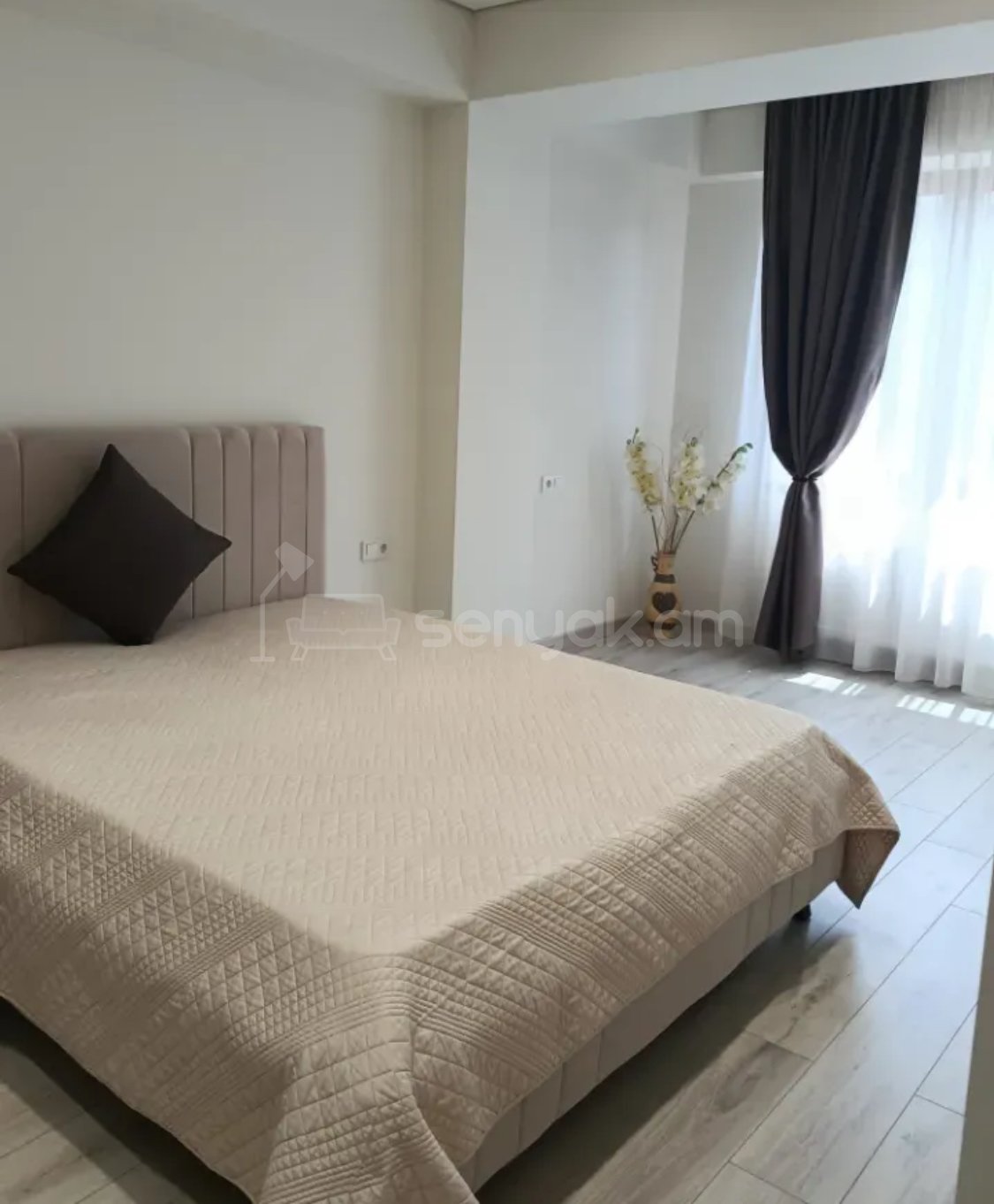 4 Սենյականոց Բնակարան Նորակառույցում, 107քմ, 2/14 հարկ, Կապիտալ Վերանորոգված