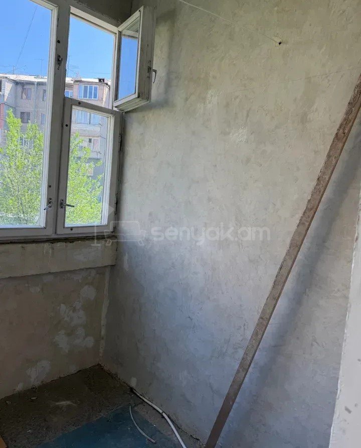 2 Սենյականոց Բնակարան, 67քմ, 3/9 հարկ, Պետական Վիճակում