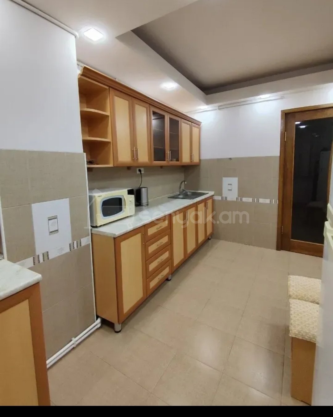 2 Սենյականոց Բնակարան, 45քմ, 3/10 հարկ, Նորմալ Վիճակում