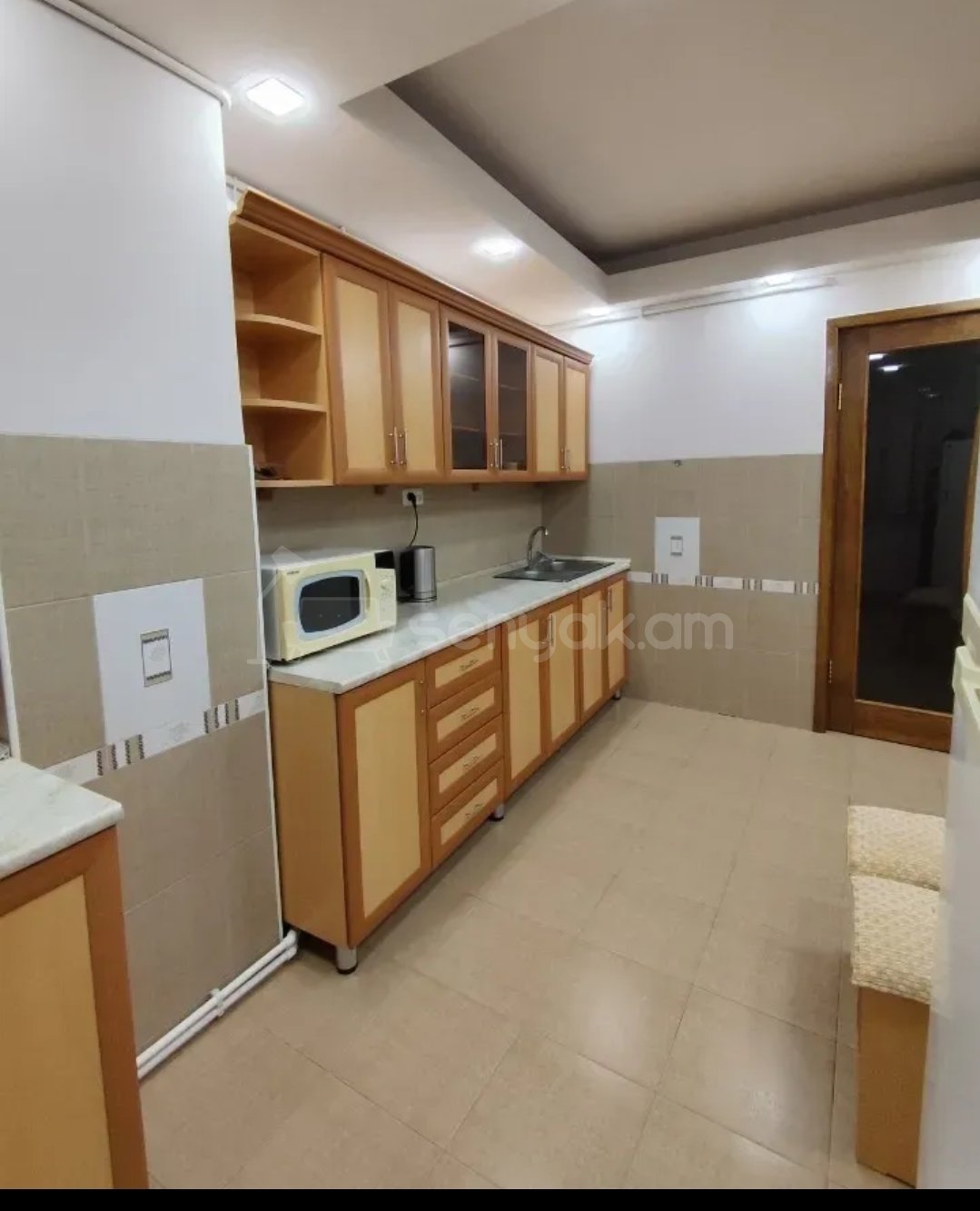 2 Սենյականոց Բնակարան, 45քմ, 3/10 հարկ, Նորմալ Վիճակում