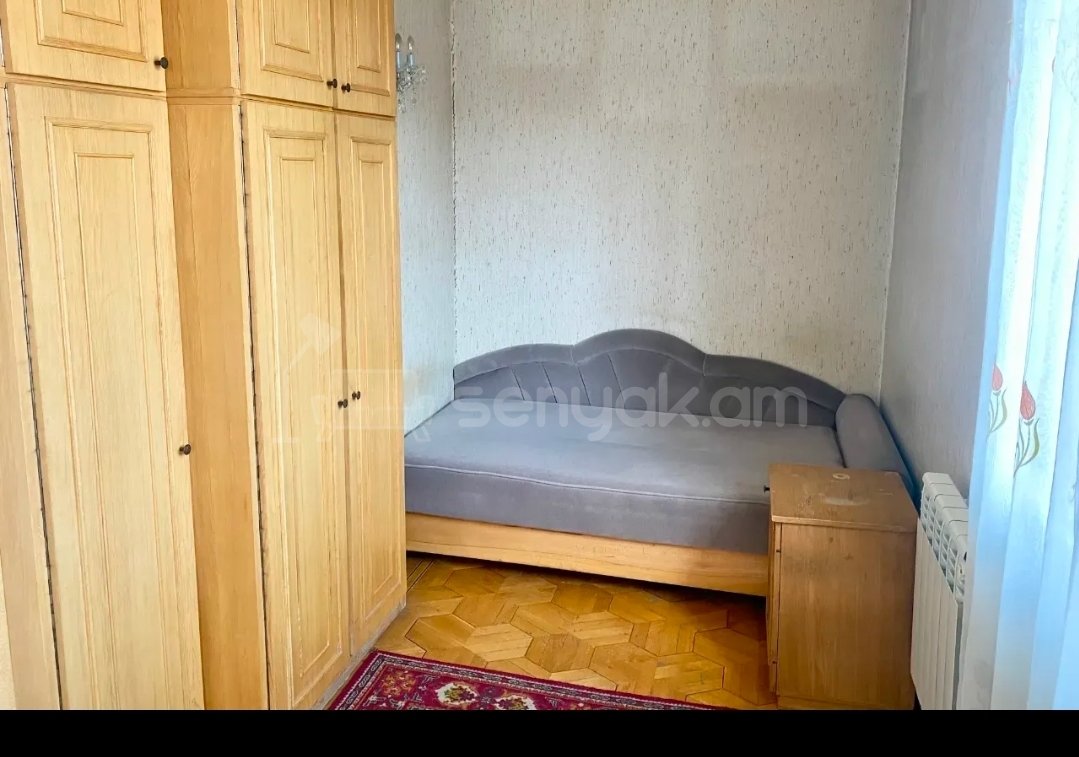 3 Սենյականոց Բնակարան Քարե Շենքում, 70քմ, 5/5 հարկ, Կոսմետիկ Վերանորոգված