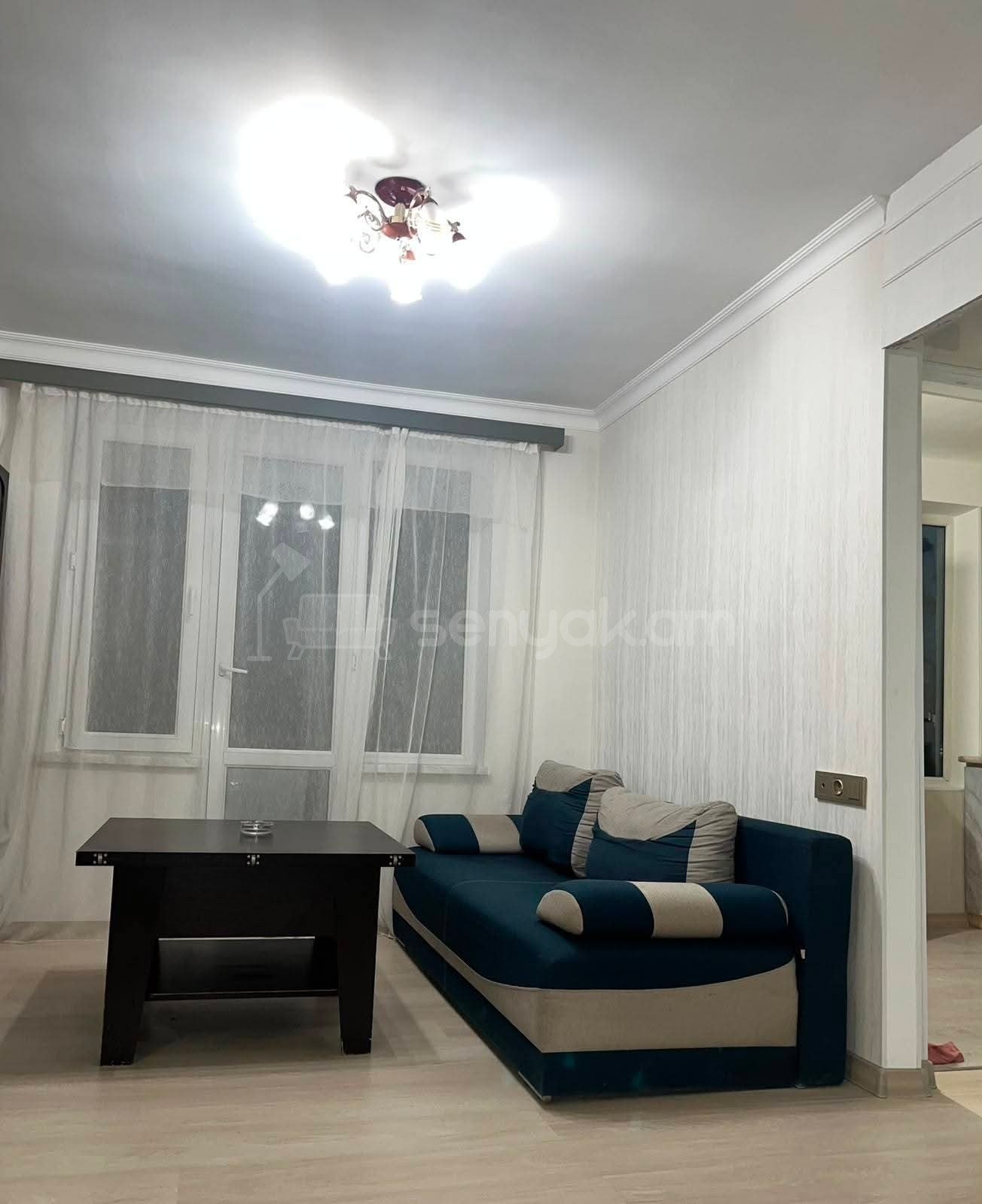 1 Սենյականոց Բնակարան Քարե Շենքում, 33քմ, 3/4 հարկ, Կապիտալ Վերանորոգված