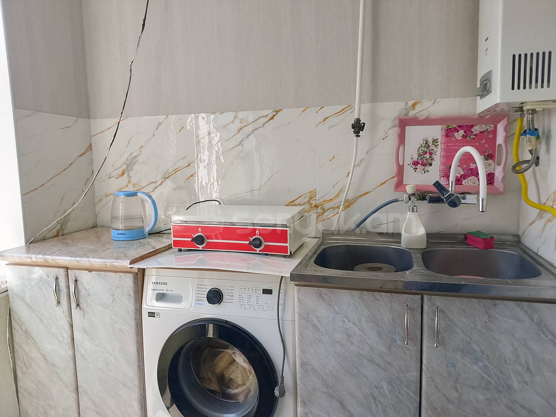 1 Սենյականոց Բնակարան Քարե Շենքում, 33քմ, 3/4 հարկ, Կապիտալ Վերանորոգված