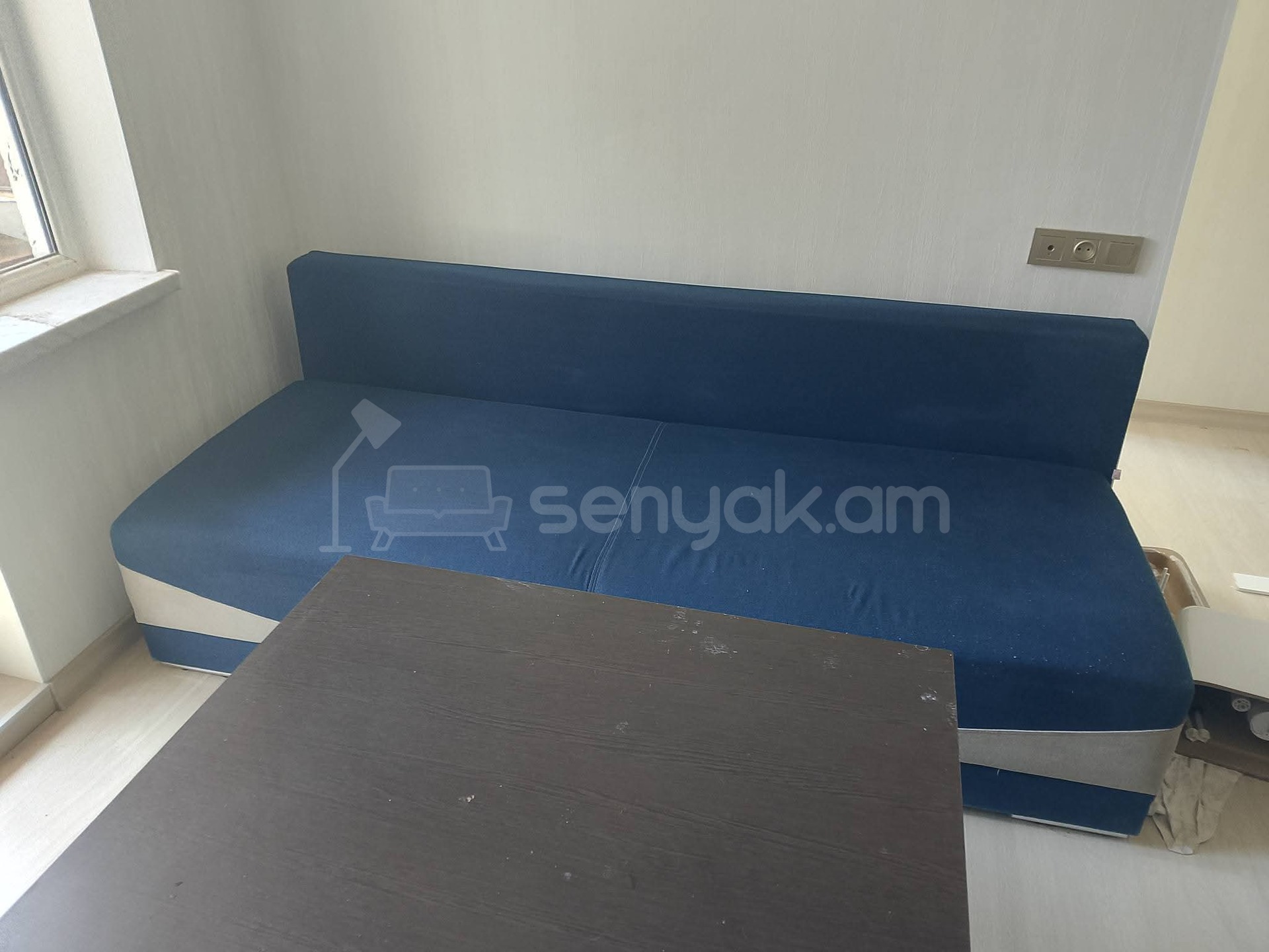 1 Սենյականոց Բնակարան Քարե Շենքում, 33քմ, 3/4 հարկ, Կապիտալ Վերանորոգված