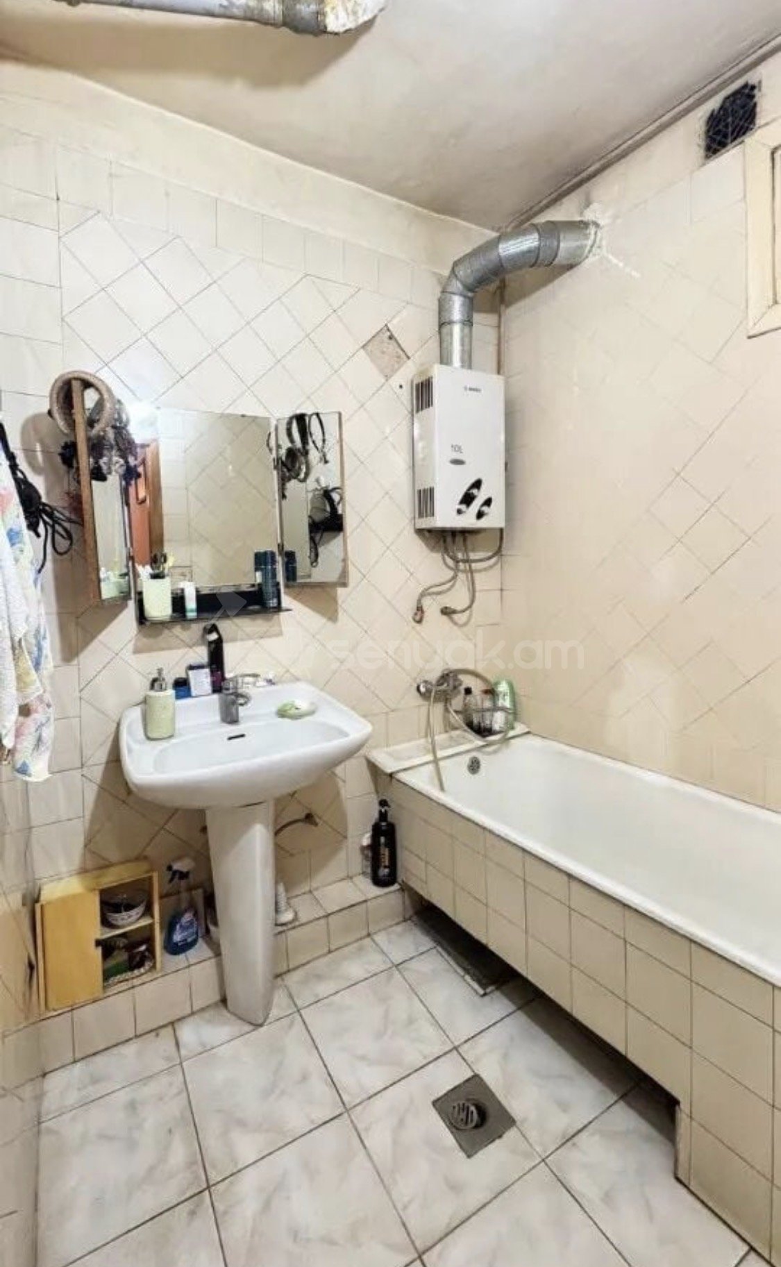 2 Սենյականոց Բնակարան Քարե Շենքում, 68քմ, 4/5 հարկ, Կոսմետիկ Վերանորոգված