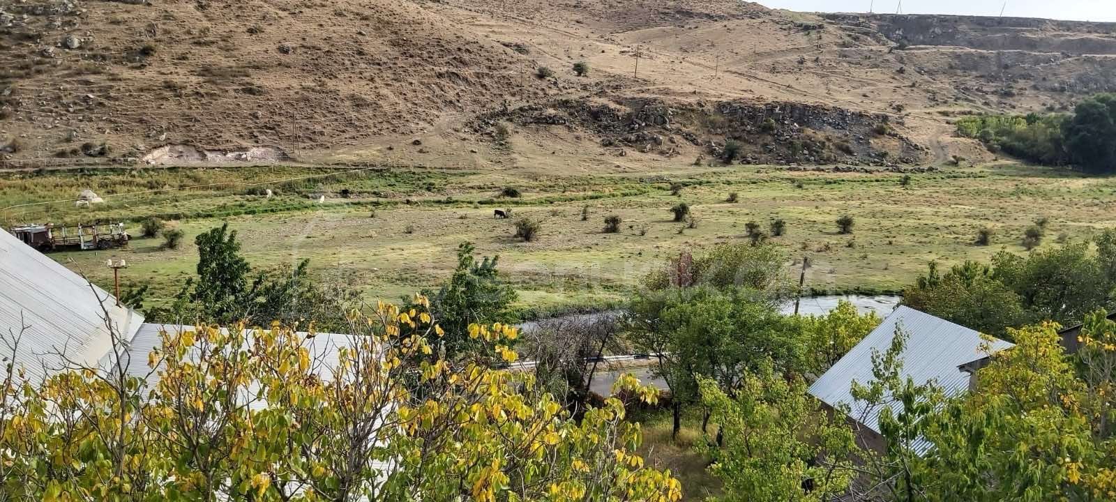 5 Սենյականոց Ամառանոց, 500քմ, Լողավազանով, Ավտոտնակով