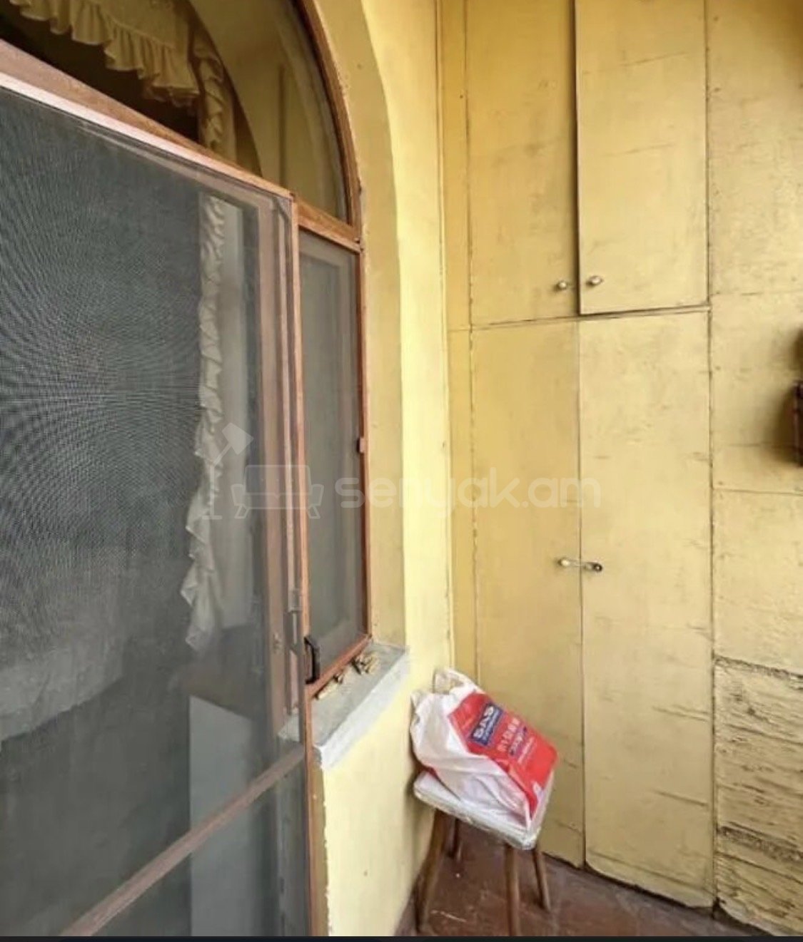 3 Սենյականոց Բնակարան Քարե Շենքում, 100քմ, 4/5 հարկ, Պետական Վիճակում