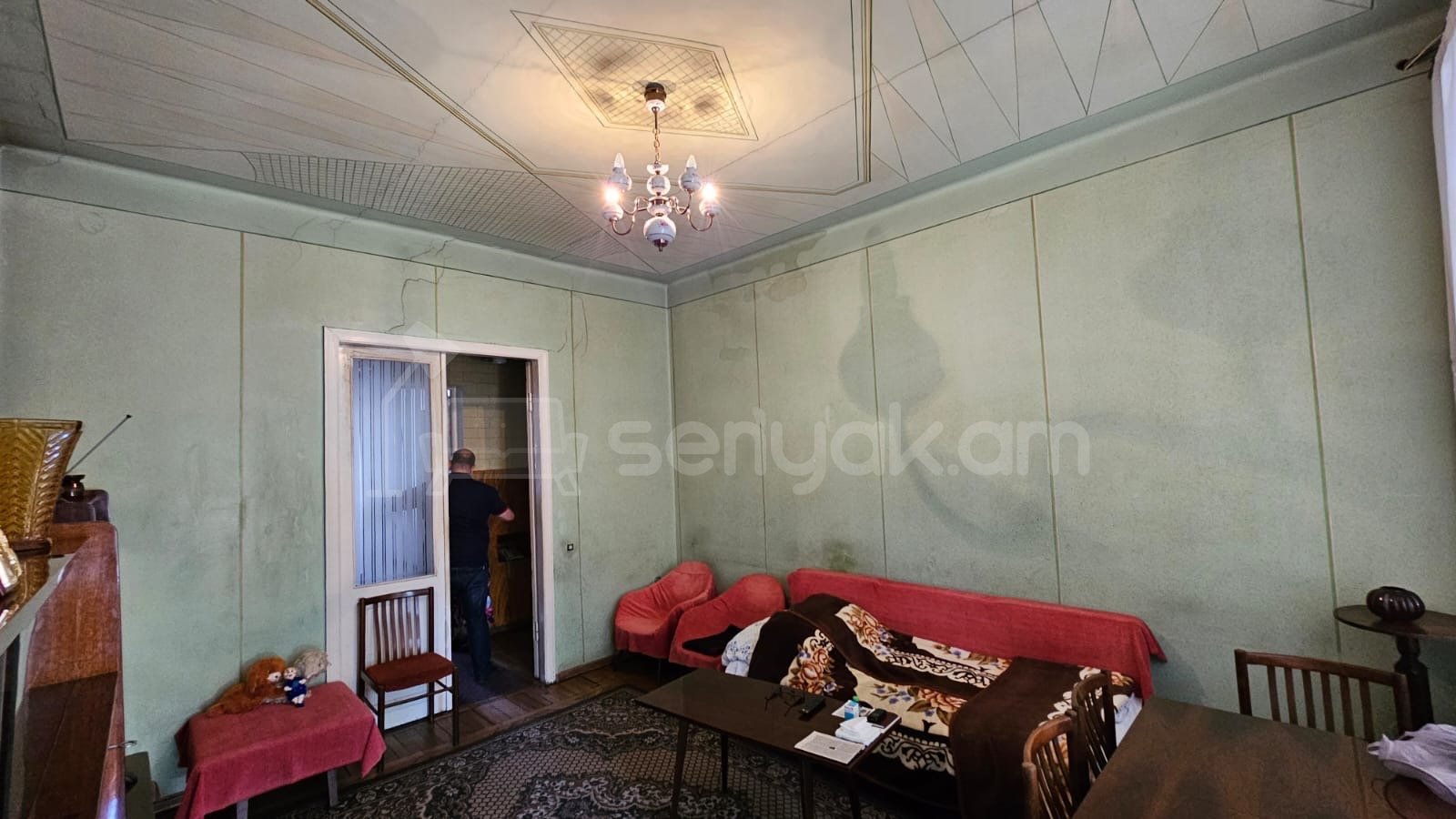 4 Սենյականոց Բնակարան Քարե Շենքում, 86քմ, 5/6 հարկ, Պետական Վիճակում