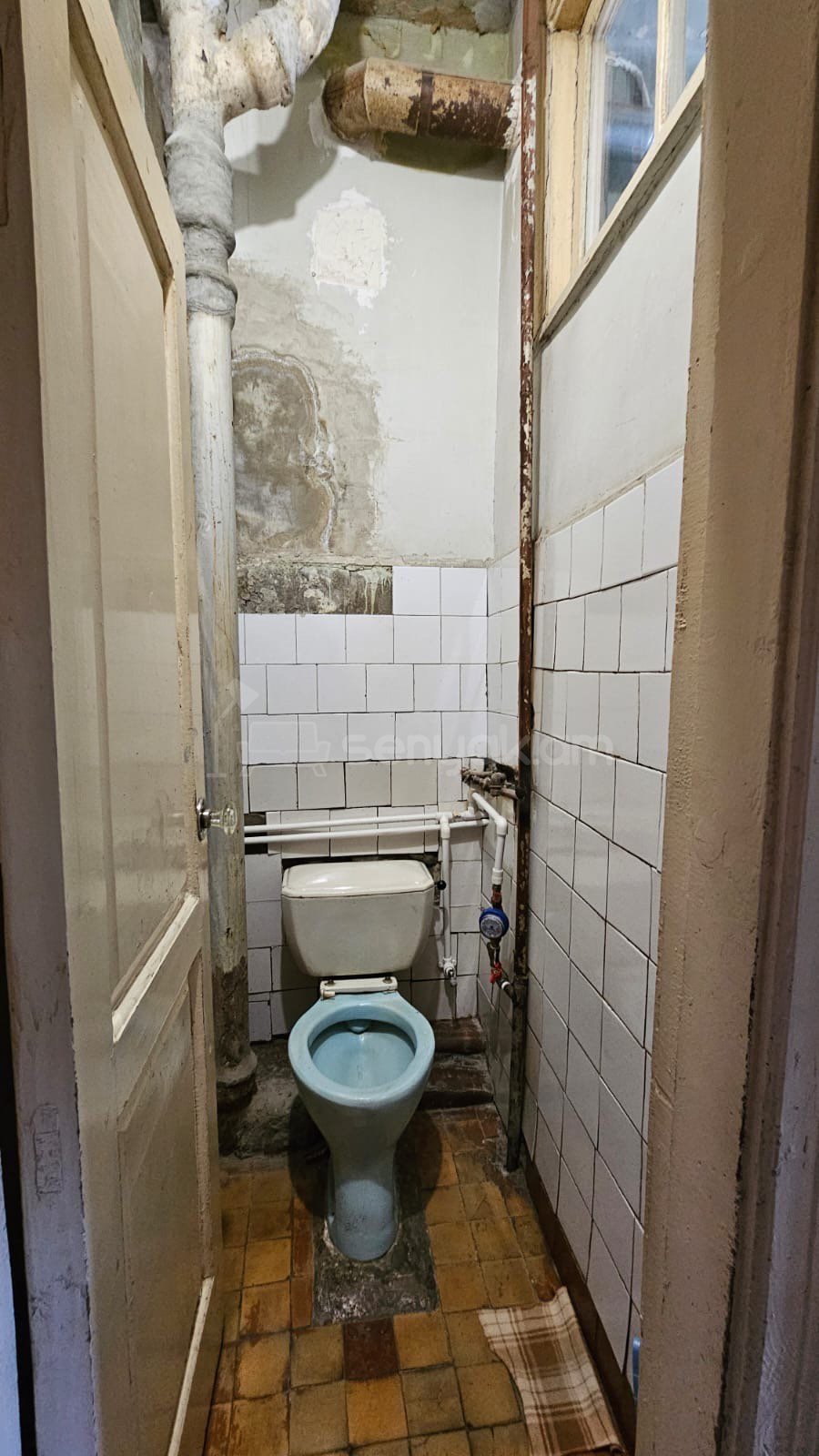 4 Սենյականոց Բնակարան Քարե Շենքում, 86քմ, 5/6 հարկ, Պետական Վիճակում