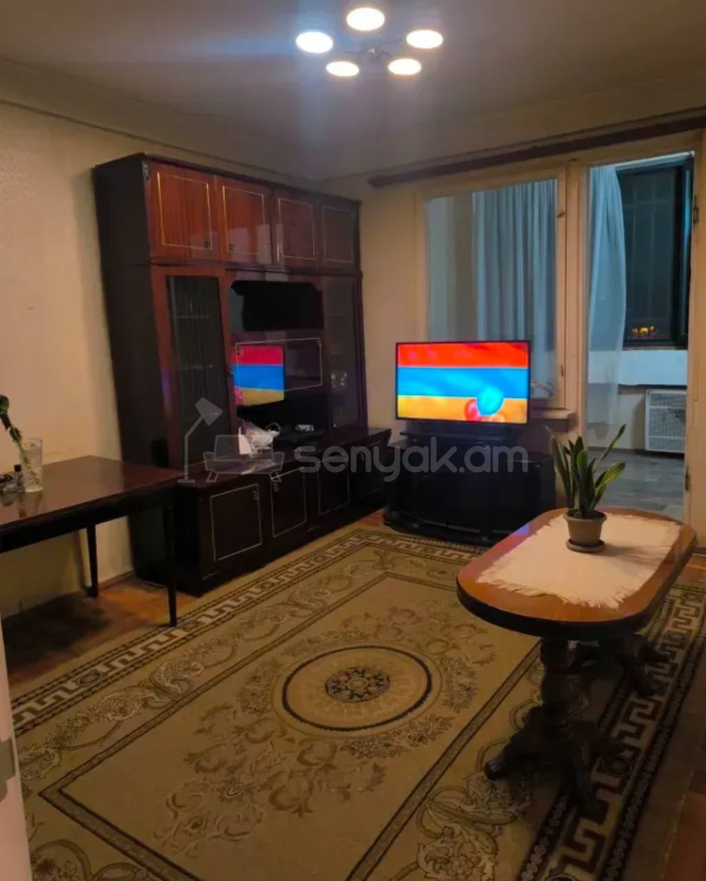 2 Սենյականոց Բնակարան, 45քմ, 1/9 հարկ, Կոսմետիկ Վերանորոգված, Կահավորված