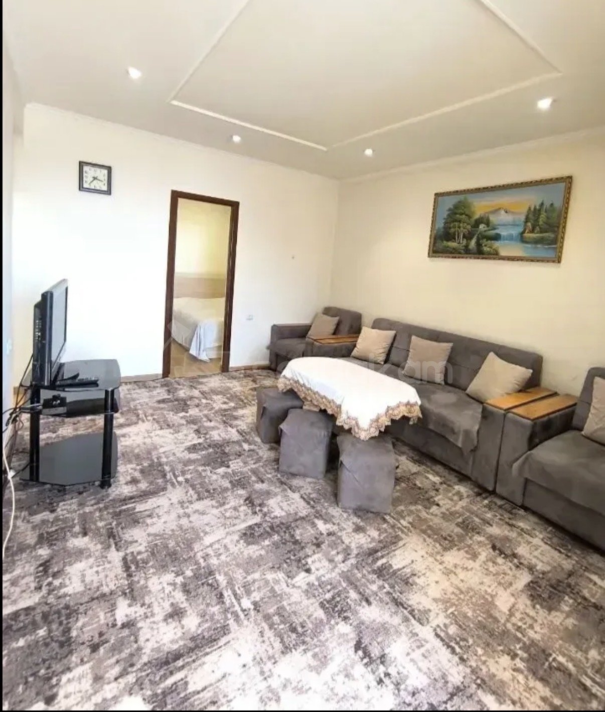 2 Սենյականոց Բնակարան Քարե Շենքում, 56քմ, 5/5 հարկ, Կապիտալ Վերանորոգված, Կահավորված