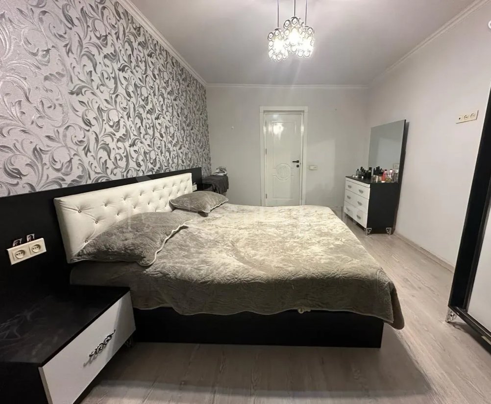 3 Սենյականոց Բնակարան, 74քմ, 2/4 հարկ, Դիզայներական Վերանորոգված