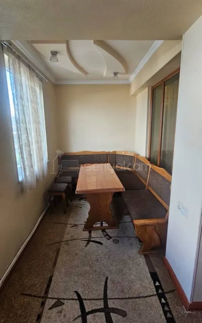 5 Սենյականոց Բնակարան Քարե Շենքում, 129քմ, 7/7 հարկ, Կապիտալ Վերանորոգված
