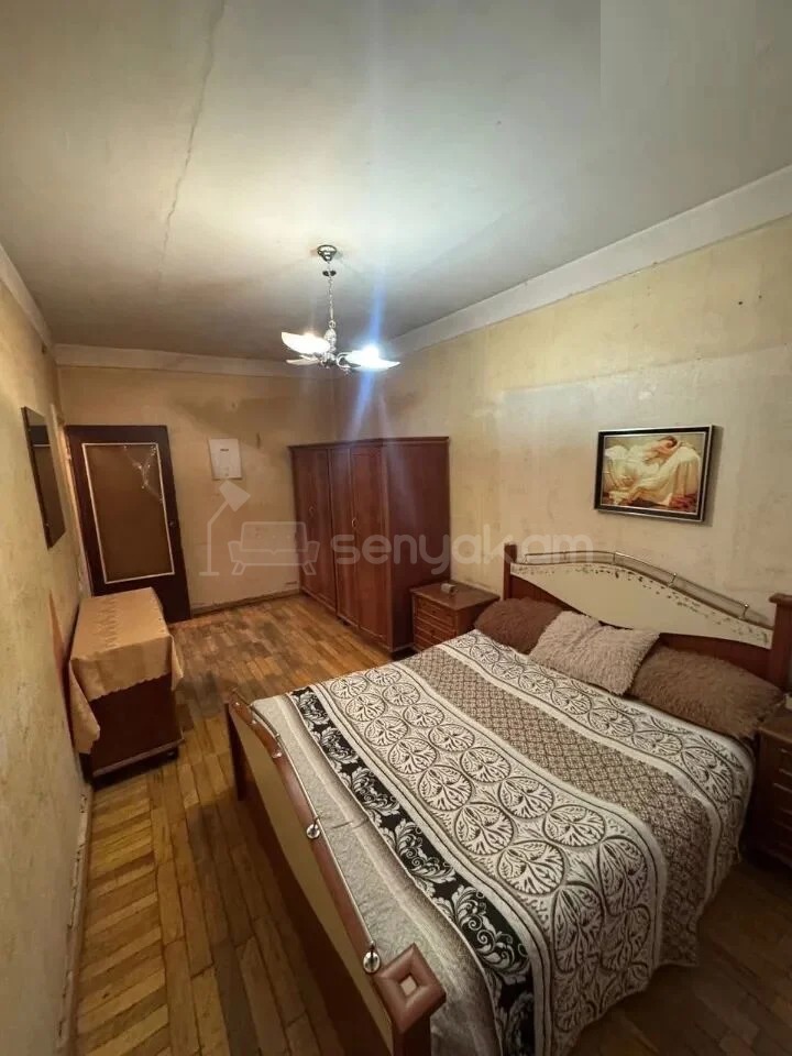 2 Սենյականոց Բնակարան Քարե Շենքում, 52քմ, 5/5 հարկ, Պետական Վիճակում