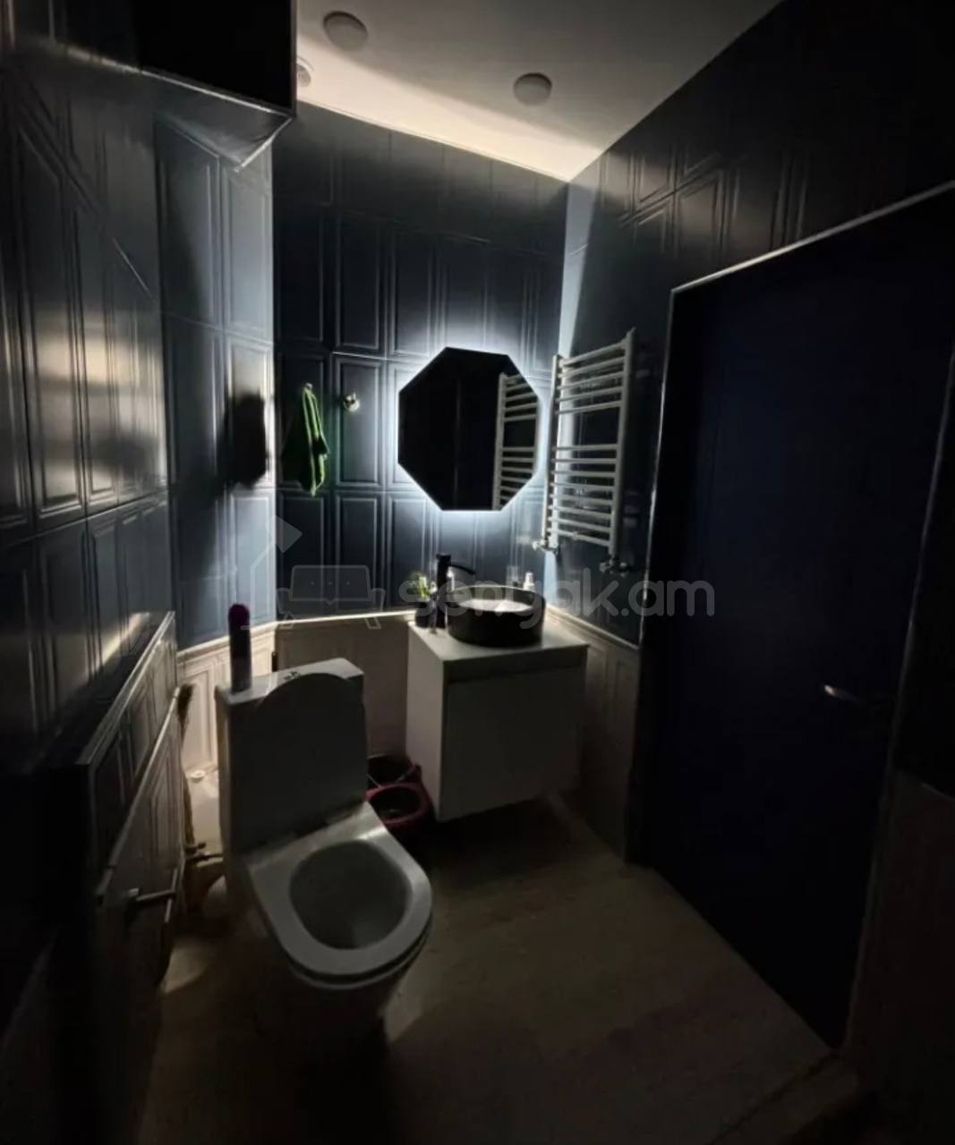2 Սենյականոց Բնակարան Քարե Շենքում, 64քմ, 1/5 հարկ, Կապիտալ Վերանորոգված