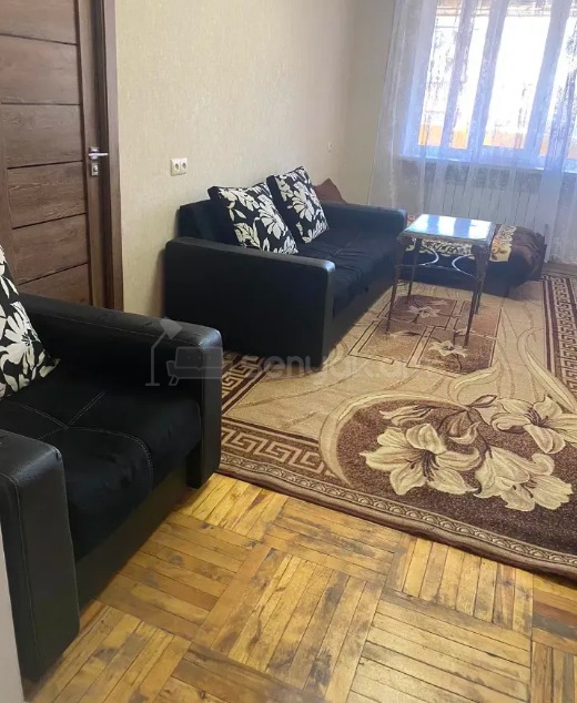 3 Սենյականոց Բնակարան Քարե Շենքում, 97քմ, 4/5 հարկ, Նորմալ Վիճակում