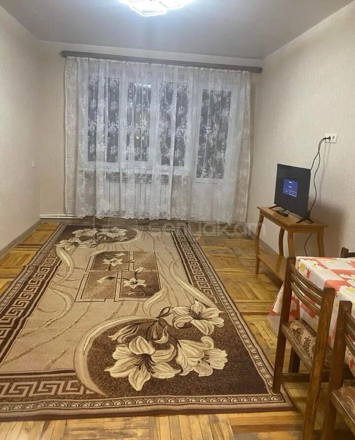 3 Սենյականոց Բնակարան Քարե Շենքում, 97քմ, 4/5 հարկ, Նորմալ Վիճակում