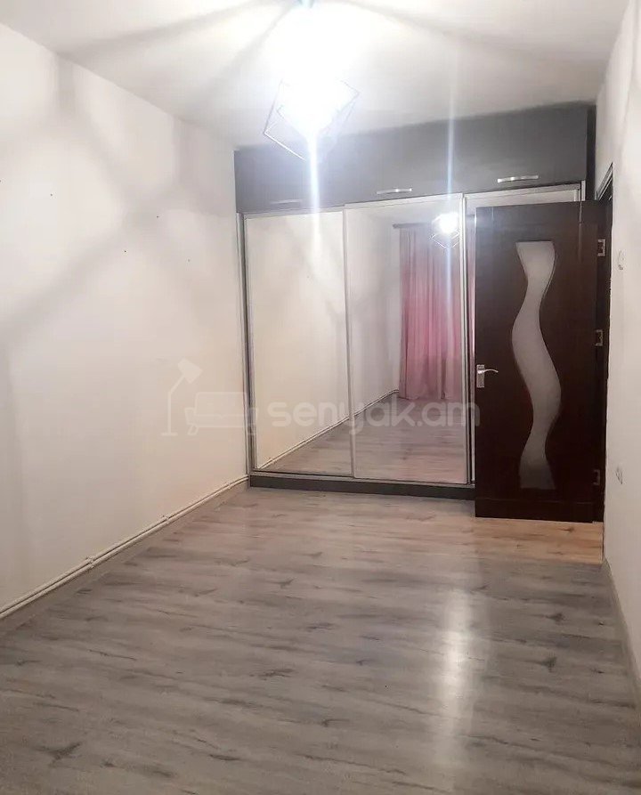 3 Սենյականոց Բնակարան, 72քմ, 1/12 հարկ, Նորմալ Վիճակում