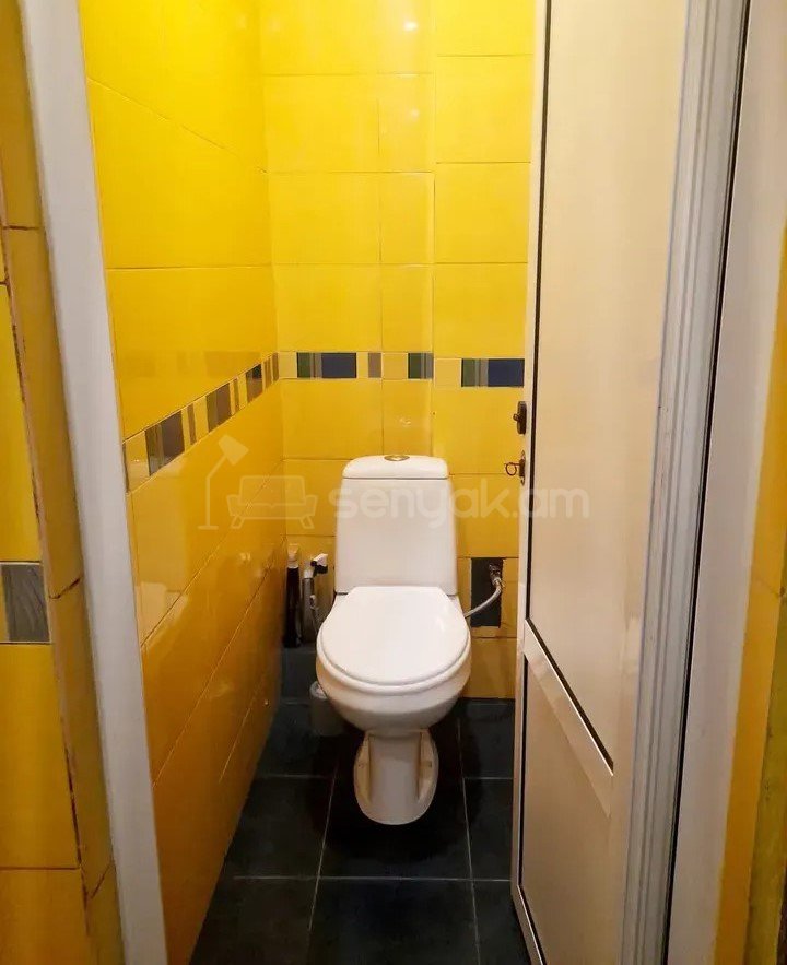 3 Սենյականոց Բնակարան, 72քմ, 1/12 հարկ, Նորմալ Վիճակում