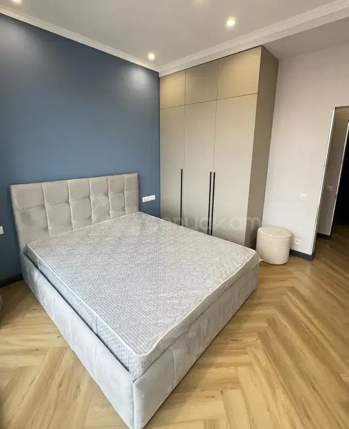 3 Սենյականոց Բնակարան Նորակառույցում, 90քմ, 14/20 հարկ, Դիզայներական Վերանորոգված, Կահավորված