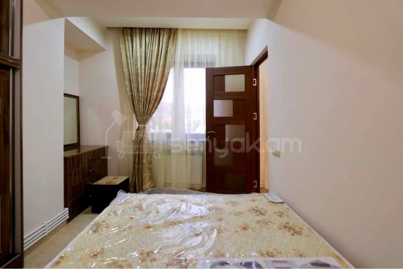 2 Սենյականոց Բնակարան, 43քմ, 8/9 հարկ, Դիզայներական Վերանորոգված, Կահավորված, Արևկող