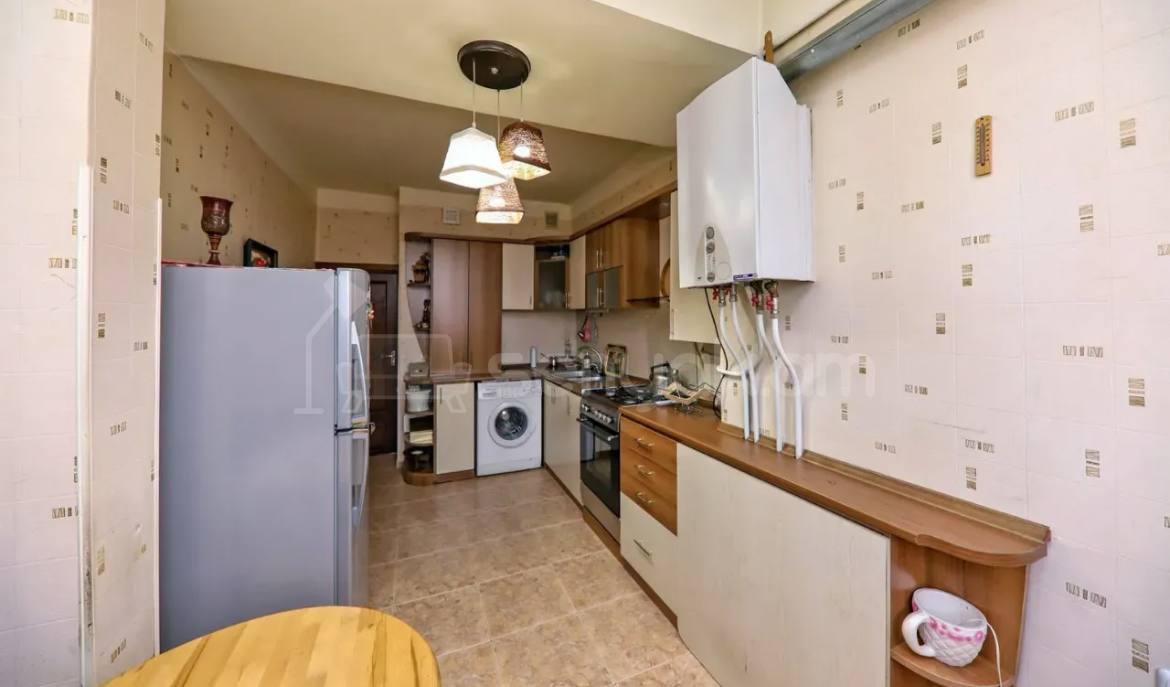 3 Սենյականոց Բնակարան, 89քմ, 8/9 հարկ, Կապիտալ Վերանորոգված