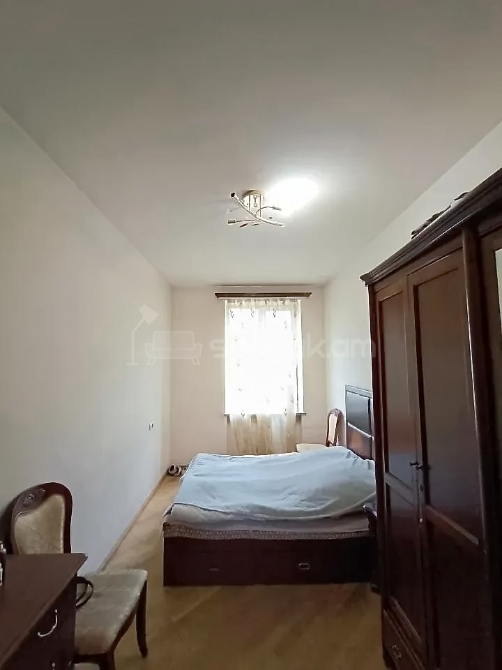 3 Սենյականոց Բնակարան Քարե Շենքում, 77քմ, 5/5 հարկ, Կոսմետիկ Վերանորոգված