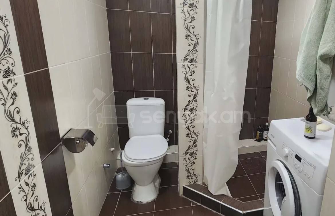 2 Սենյականոց Բնակարան, 71քմ, 2/9 հարկ, Կապիտալ Վերանորոգված