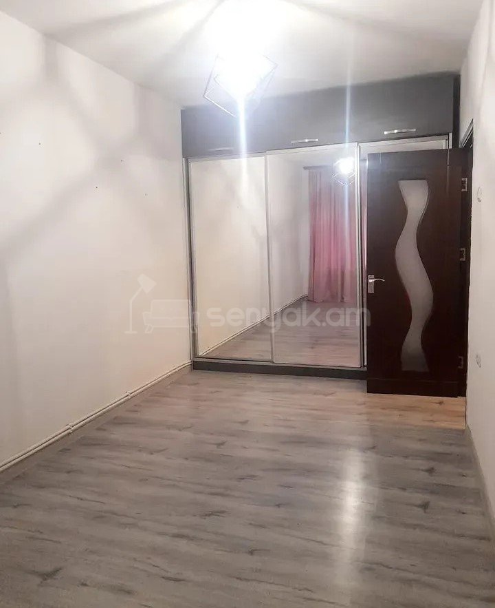 3 Սենյականոց Բնակարան, 72քմ, 1/13 հարկ, Նորմալ Վիճակում