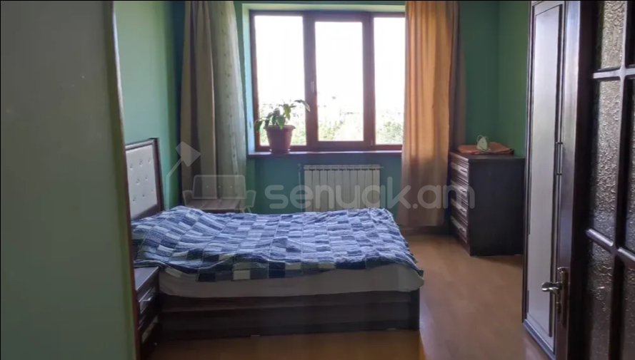 3 Սենյականոց Բնակարան Քարե Շենքում, 93քմ, 5/5 հարկ, Կապիտալ Վերանորոգված, Կահավորված