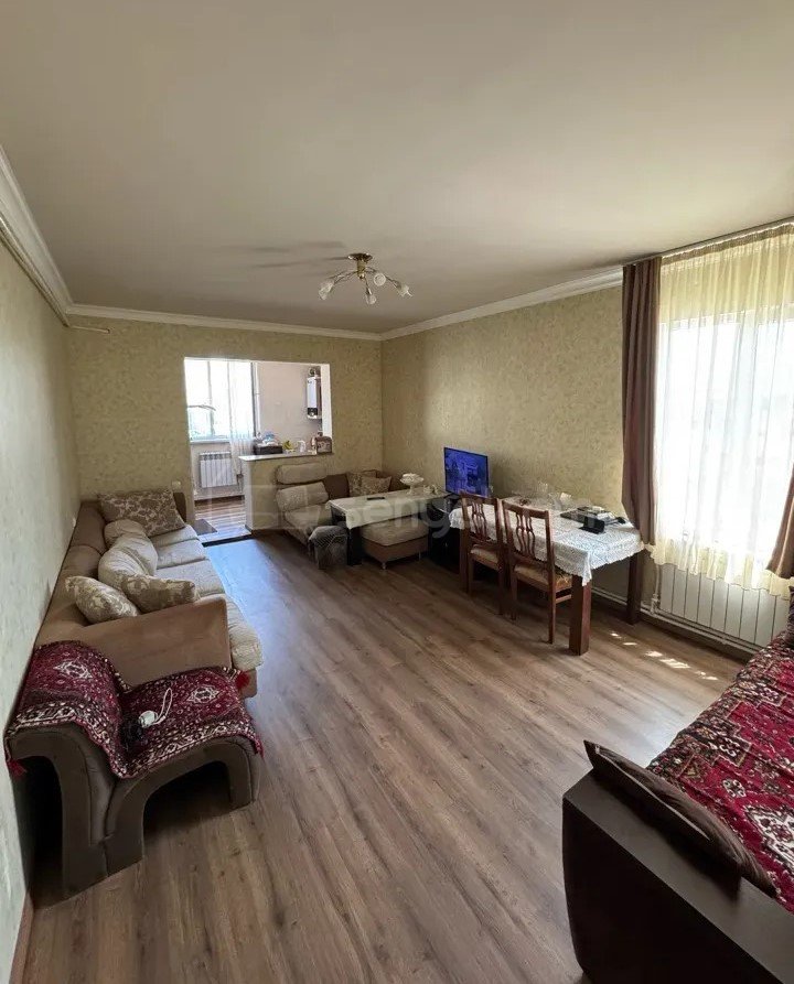 3 Սենյականոց Բնակարան, 63քմ, 8/9 հարկ, Նորմալ Վիճակում