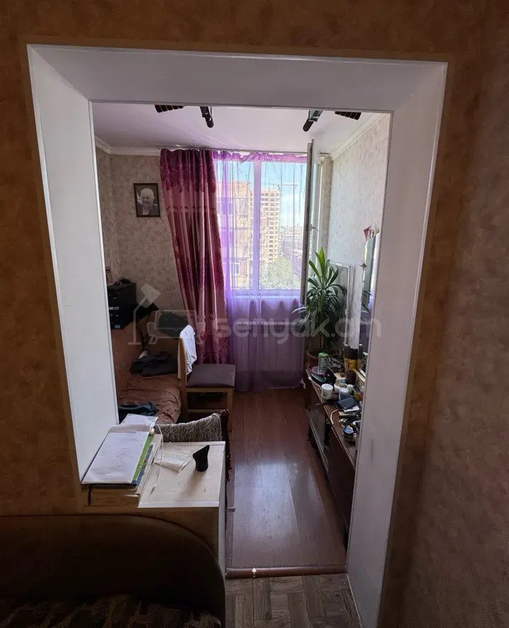 3 Սենյականոց Բնակարան, 63քմ, 8/9 հարկ, Նորմալ Վիճակում