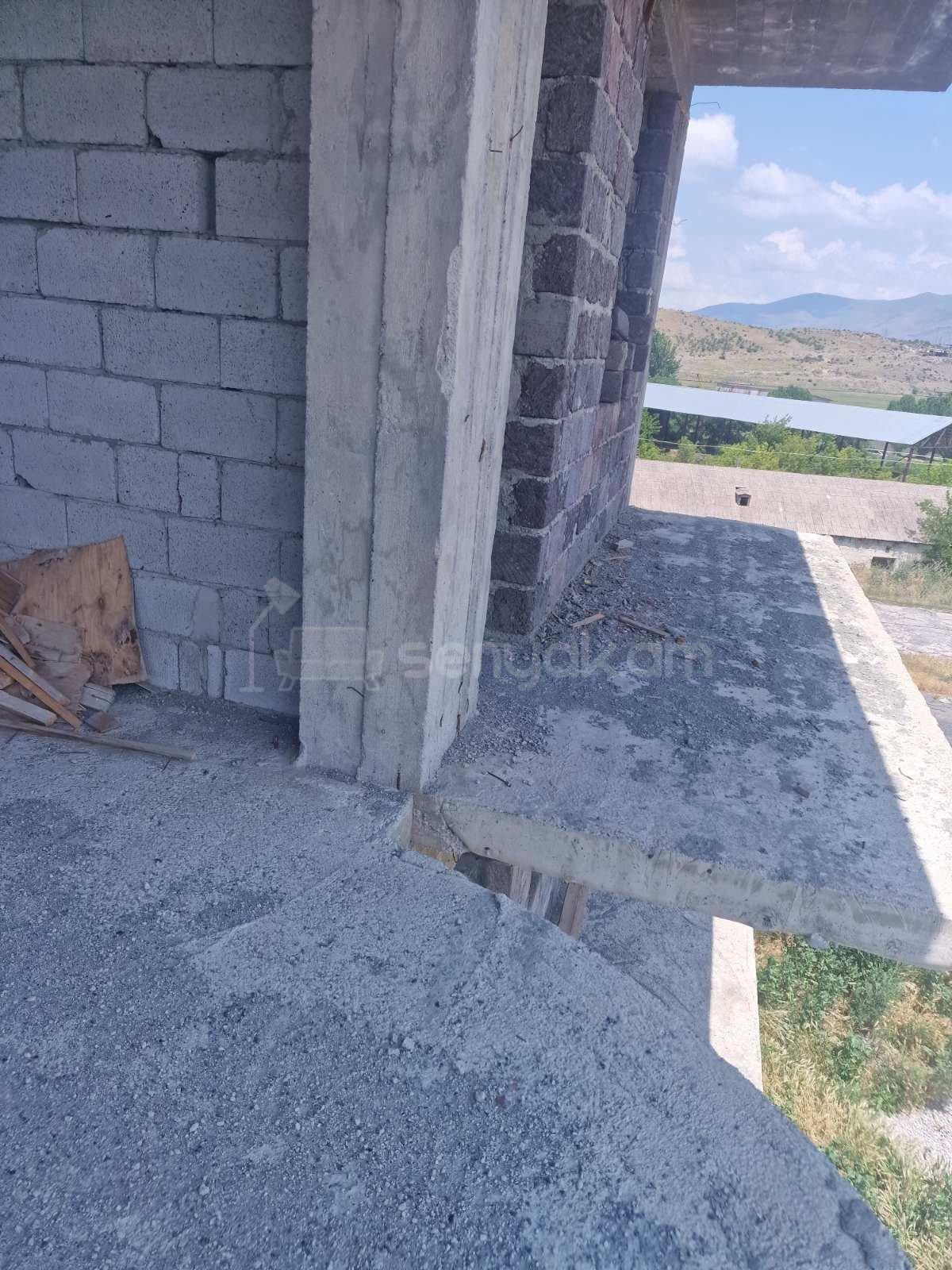 6 Սենյականոց Սեփական Տուն, 360քմ, Ավտոտնակով