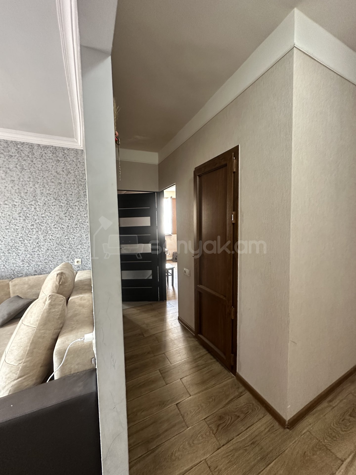 3 Սենյականոց Բնակարան, 64քմ, 10/12 հարկ, Կապիտալ Վերանորոգված