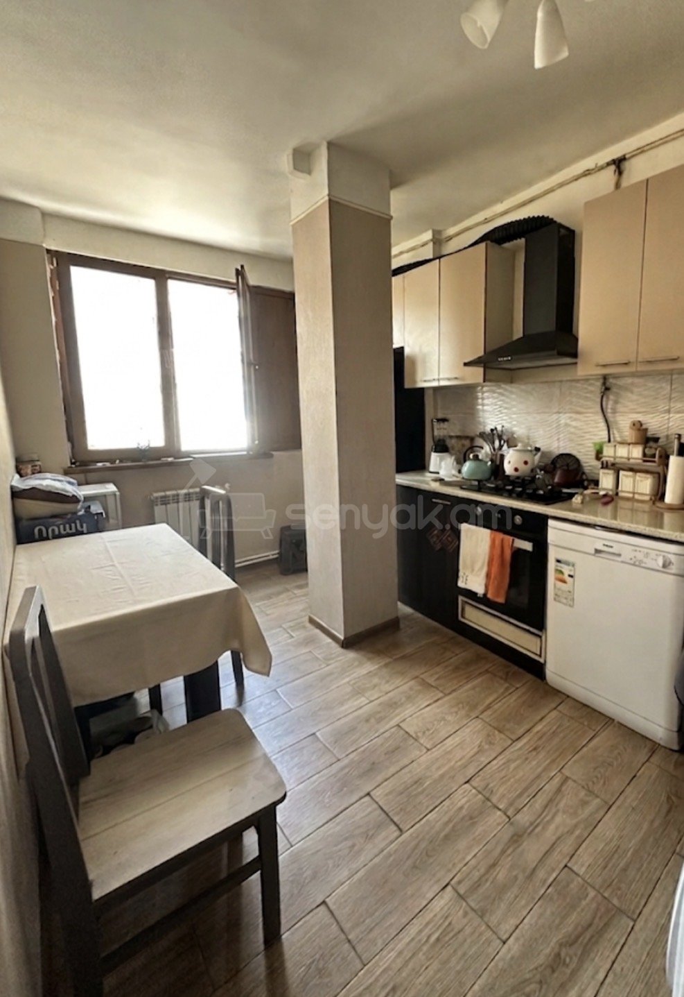 3 Սենյականոց Բնակարան, 64քմ, 10/12 հարկ, Կապիտալ Վերանորոգված