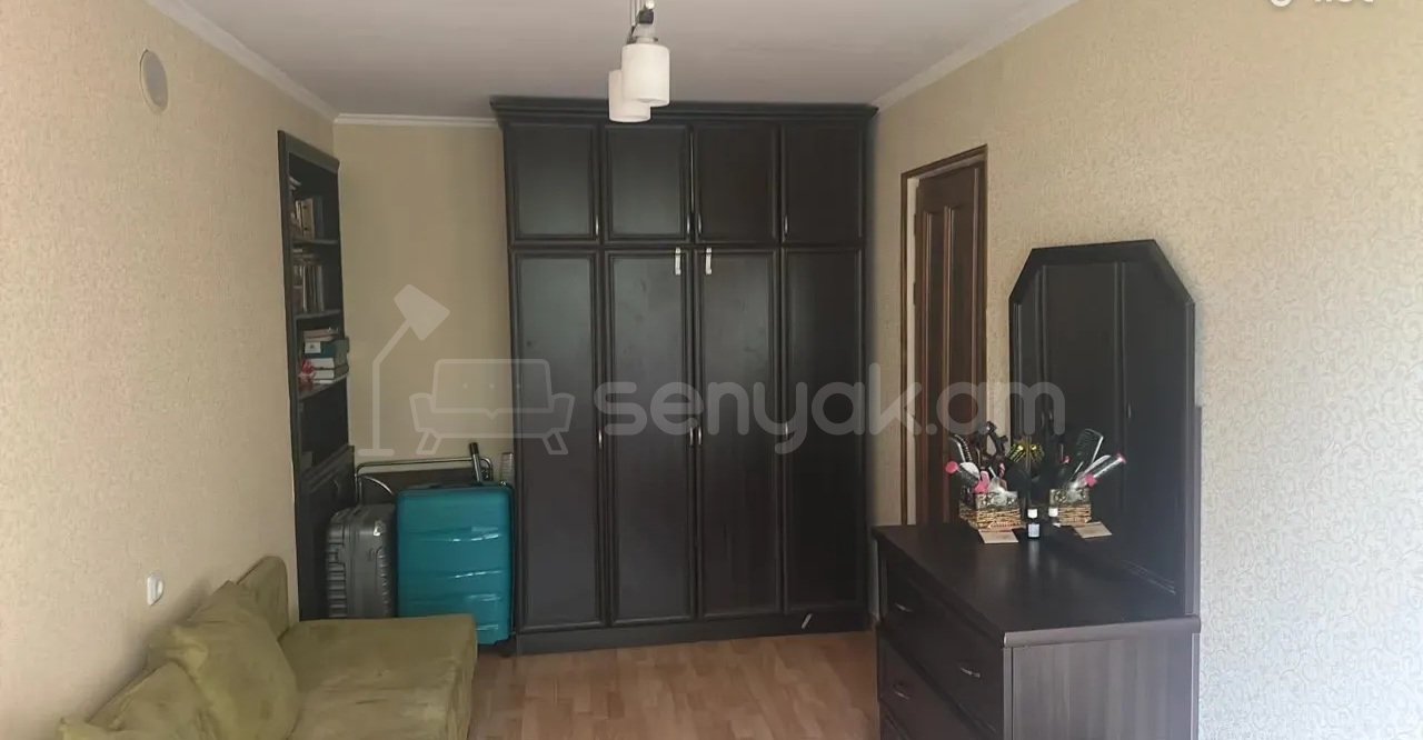 2 Սենյականոց Բնակարան Քարե Շենքում, 44քմ, 3/4 հարկ, Կոսմետիկ Վերանորոգված