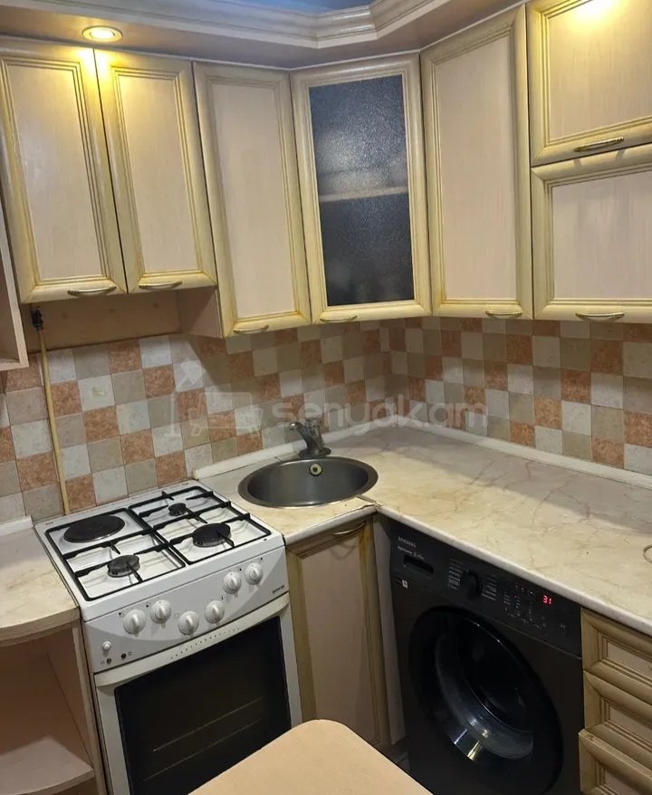 2 Սենյականոց Բնակարան Քարե Շենքում, 44քմ, 3/4 հարկ, Կոսմետիկ Վերանորոգված