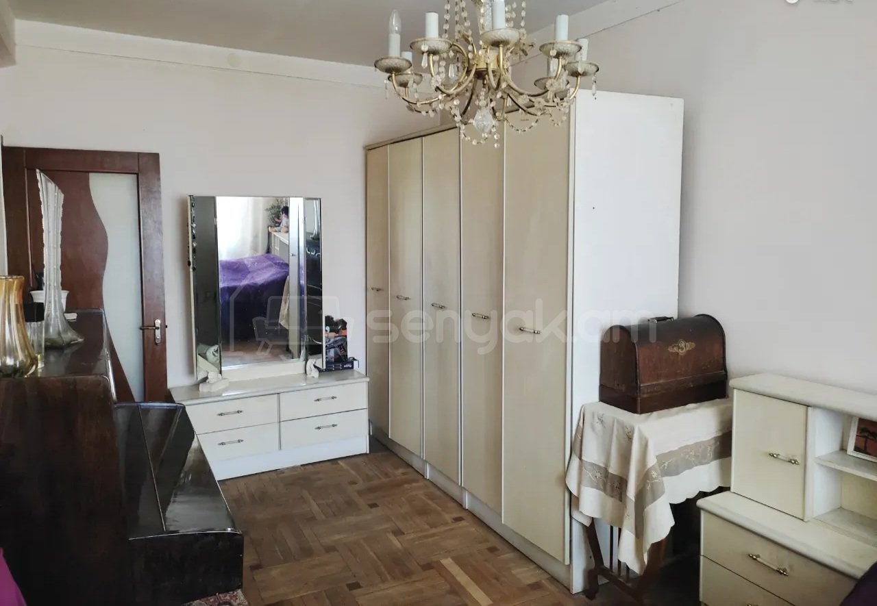 3 Սենյականոց Բնակարան, 78քմ, 5/9 հարկ, Պետական Վիճակում