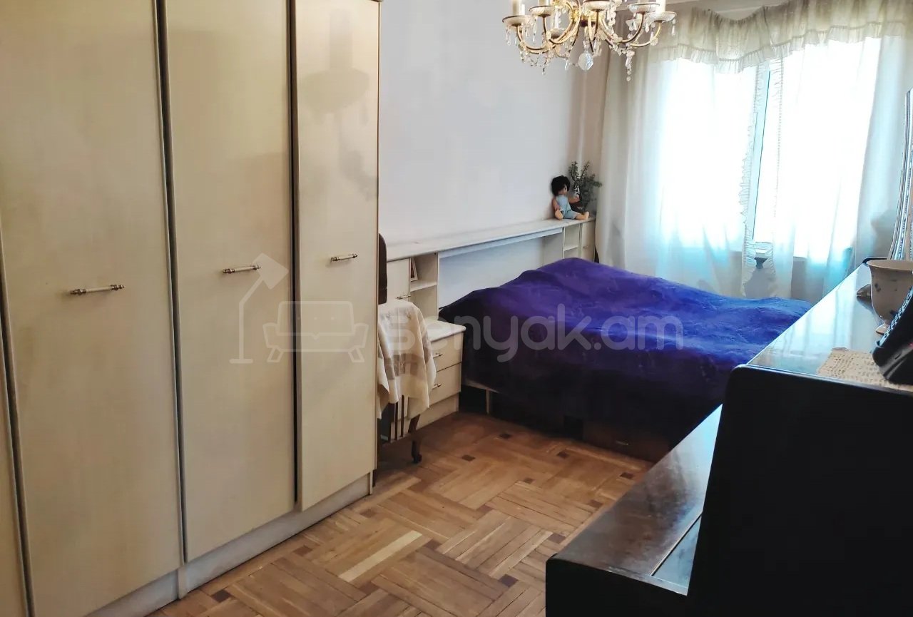 3 Սենյականոց Բնակարան, 78քմ, 5/9 հարկ, Պետական Վիճակում