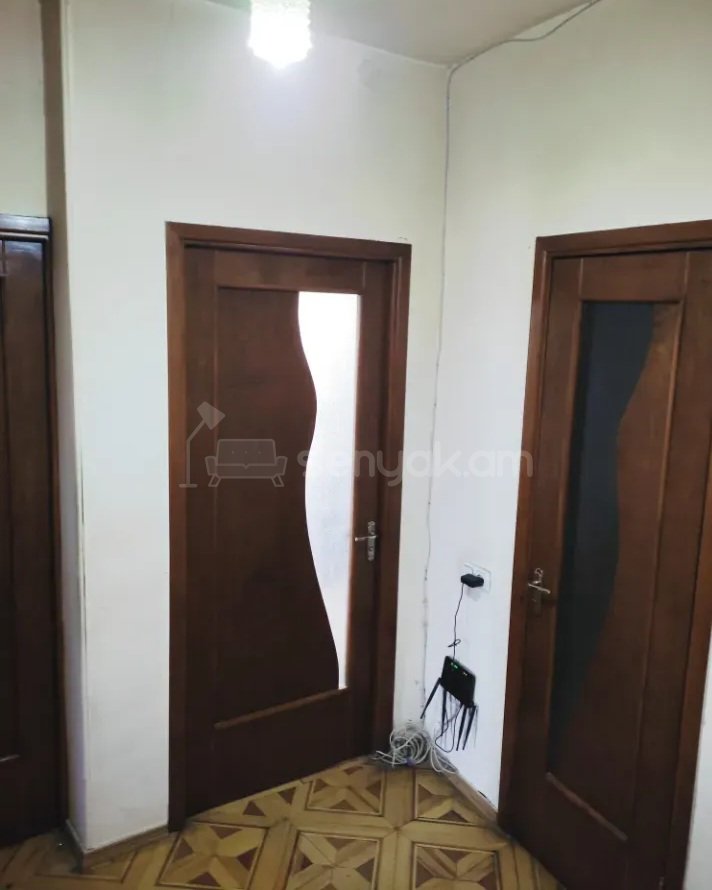 3 Սենյականոց Բնակարան, 78քմ, 5/9 հարկ, Պետական Վիճակում
