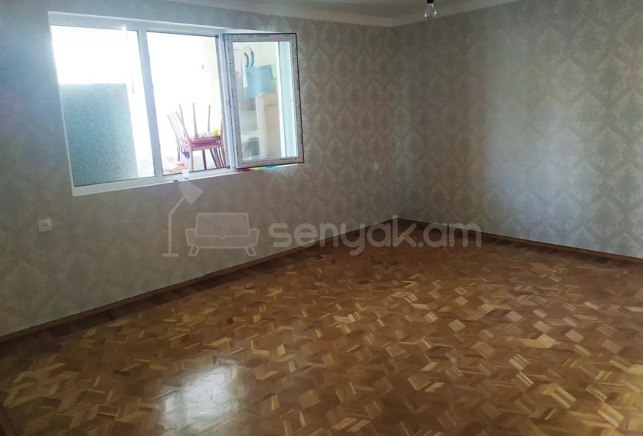 3 Սենյականոց Բնակարան, 81քմ, 2/12 հարկ, Դիզայներական Վերանորոգված