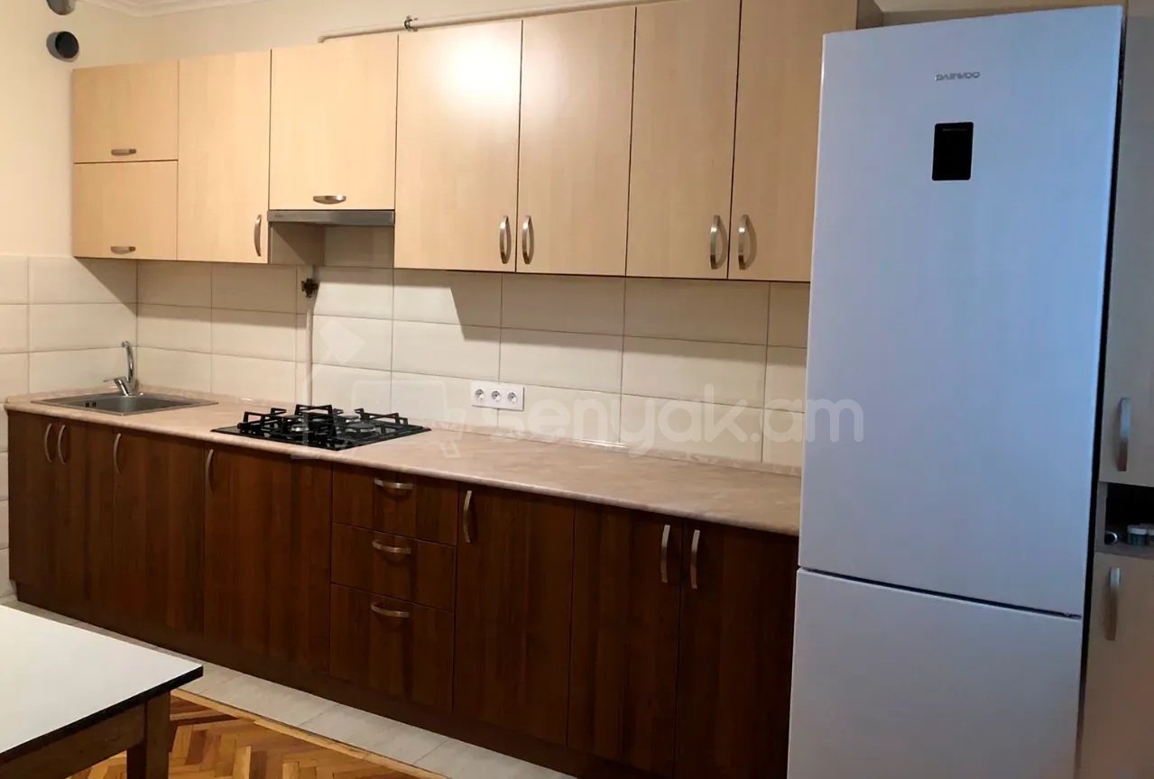 3 Սենյականոց Բնակարան, 81քմ, 2/12 հարկ, Դիզայներական Վերանորոգված