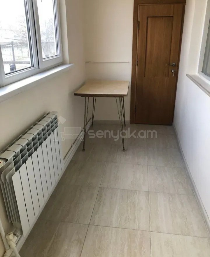 3 Սենյականոց Բնակարան, 81քմ, 2/12 հարկ, Դիզայներական Վերանորոգված