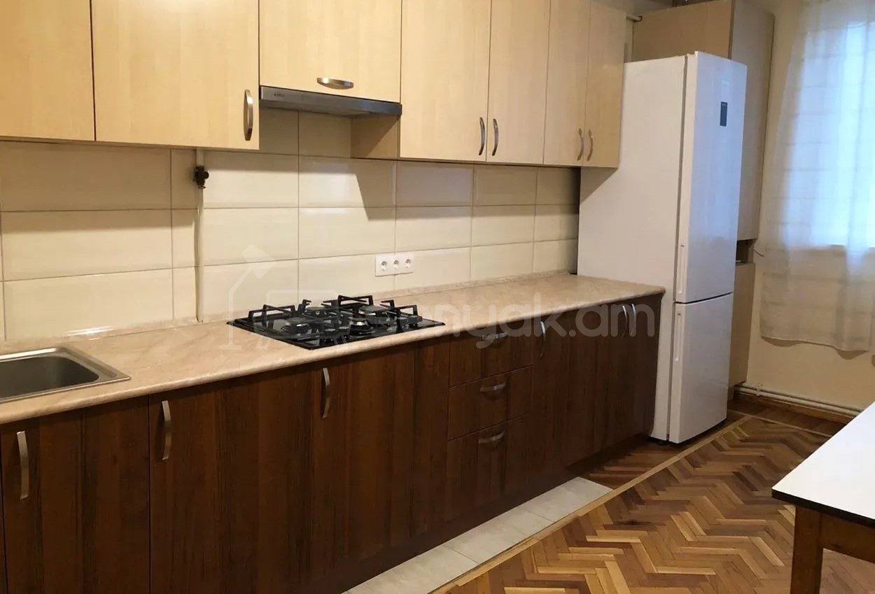 3 Սենյականոց Բնակարան, 81քմ, 2/12 հարկ, Դիզայներական Վերանորոգված