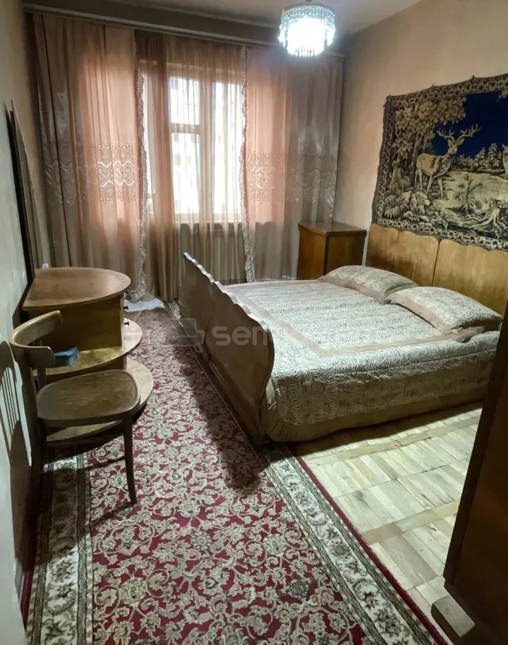 4 Սենյականոց Բնակարան, 101քմ, 3/9 հարկ, Պետական Վիճակում