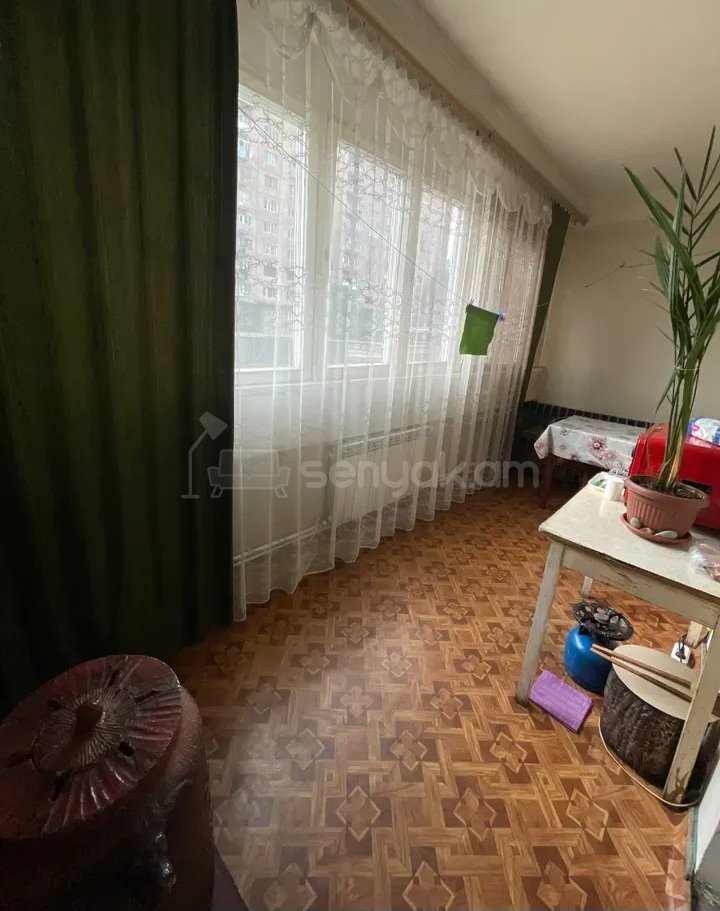 4 Սենյականոց Բնակարան, 101քմ, 3/9 հարկ, Պետական Վիճակում